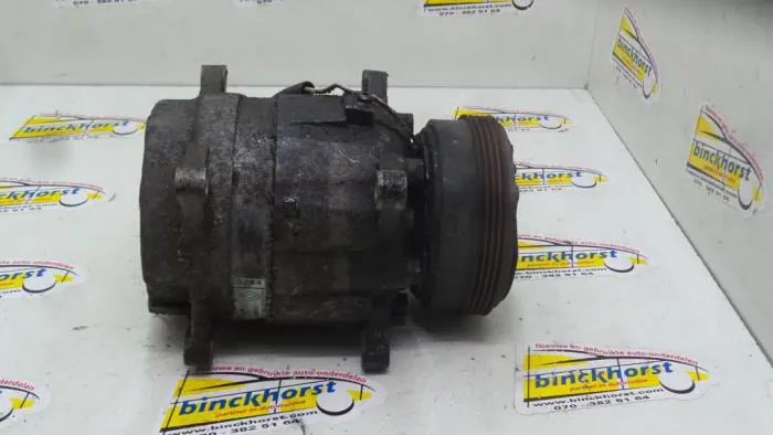 Air conditioning pump Renault Scenic