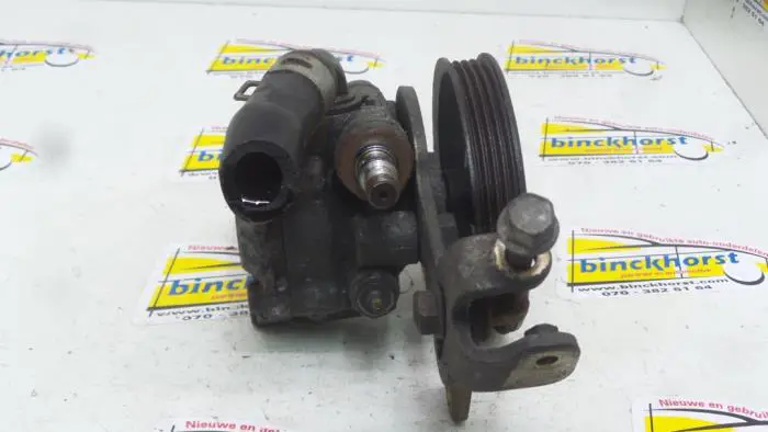 Power steering pump Mazda Demio