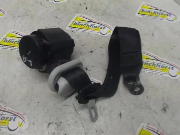 Rear seatbelt, left Volkswagen Golf