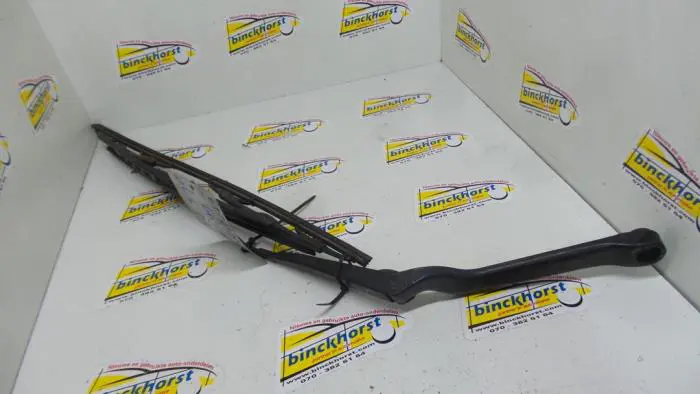 Front wiper arm Volvo S70