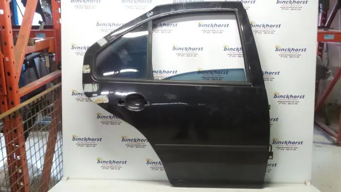 Rear door 4-door, right Volkswagen Bora