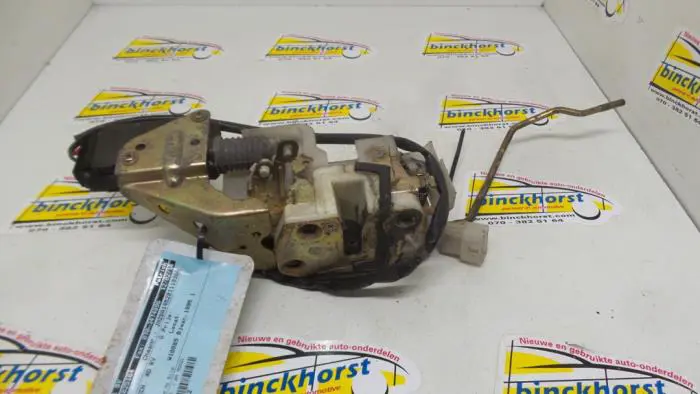 Deurslot Mechaniek 4Deurs rechts-voor Mazda 323F