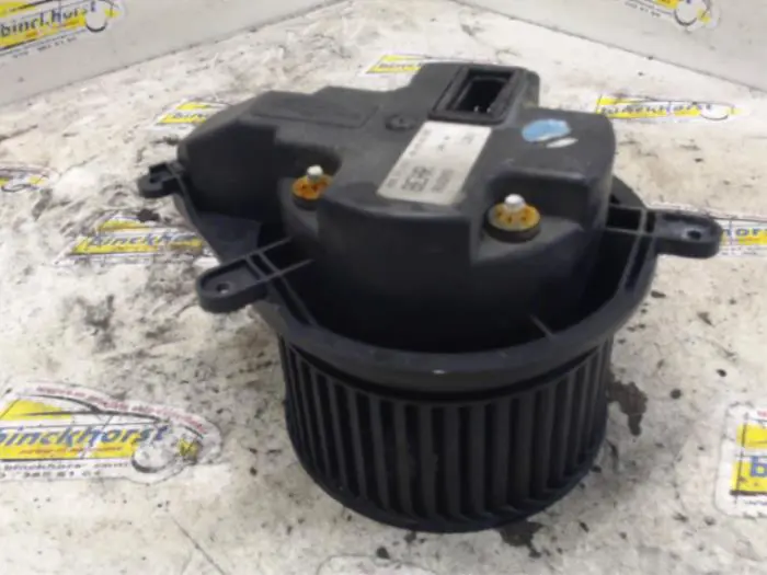 Heating and ventilation fan motor Renault Laguna