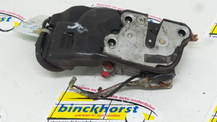 Door lock mechanism 2-door, right Toyota Starlet