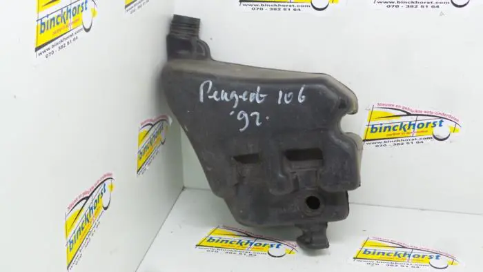 Front windscreen washer reservoir Peugeot 106