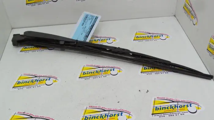 Front wiper arm Mercedes 200 - 500