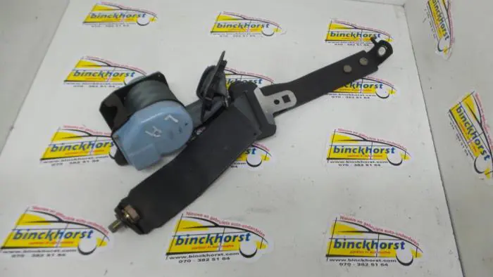 Rear seatbelt, left Mitsubishi Colt