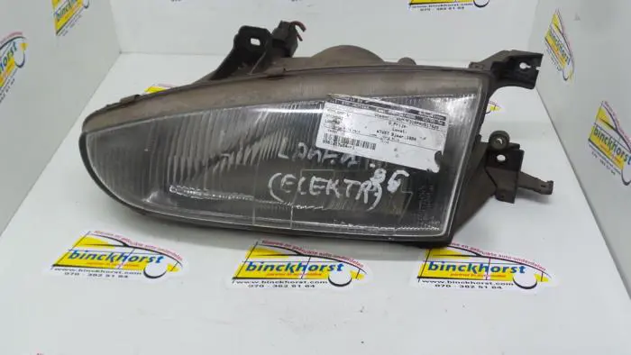 Koplamp links Hyundai Lantra