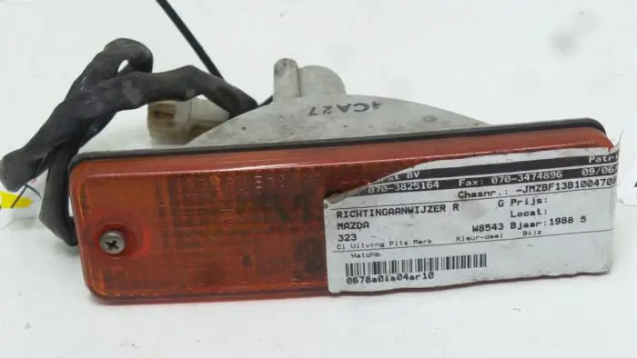 Indicator, right Mazda 323