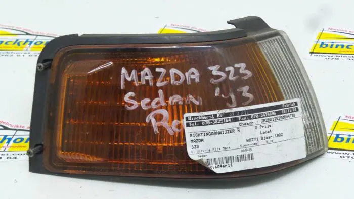 Indicator, right Mazda 323