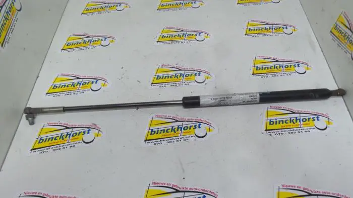 Rear gas strut, right Volvo 4-Serie