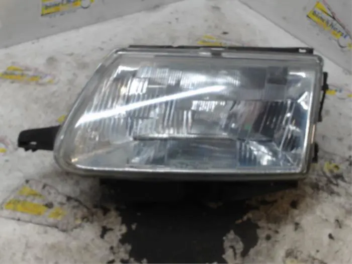 Headlight, left Citroen Saxo