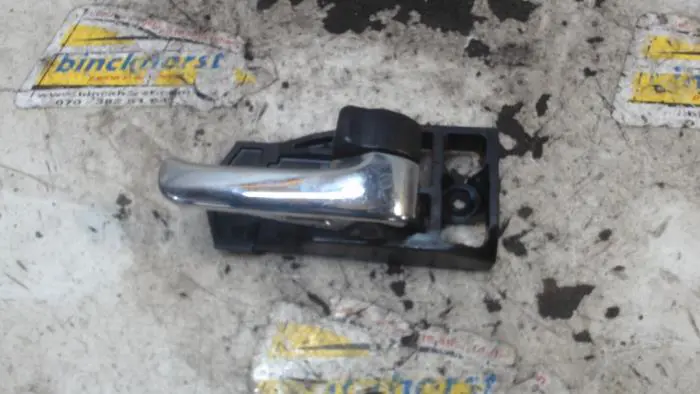 Front door handle 4-door, right Lexus IS 200