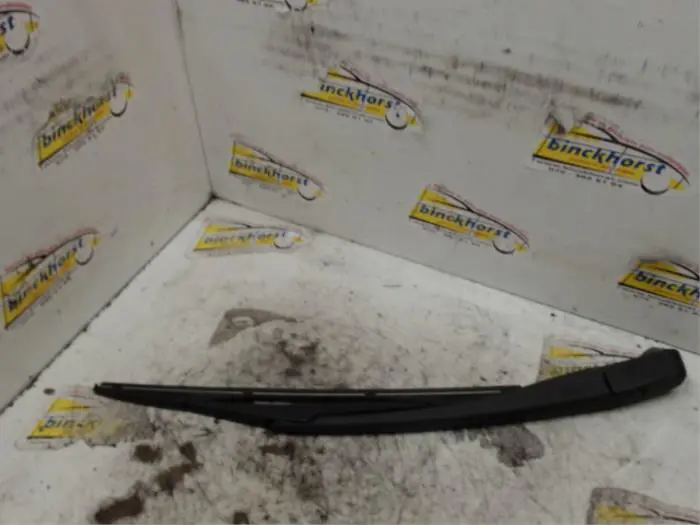 Rear wiper arm Opel Zafira C