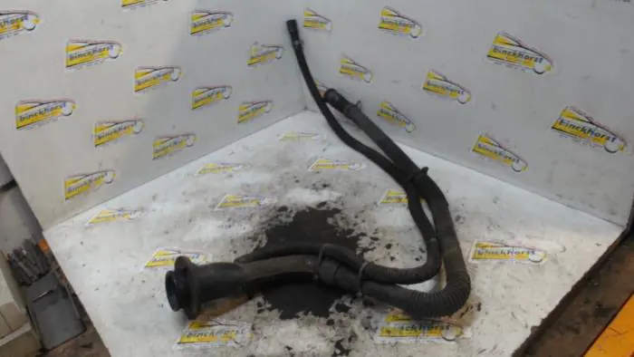 Fuel tank filler pipe Daewoo Matiz