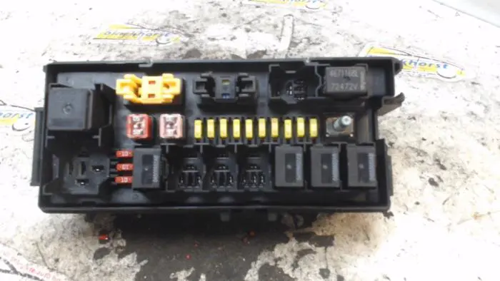 Fuse box Jeep Grand Cherokee