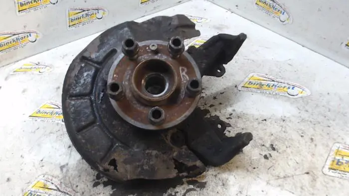 Knuckle, front right Skoda Fabia
