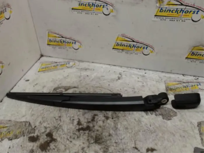 Rear wiper arm Kia Stonic