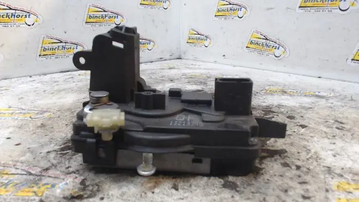 Door lock mechanism 4-door, front left Opel Zafira C