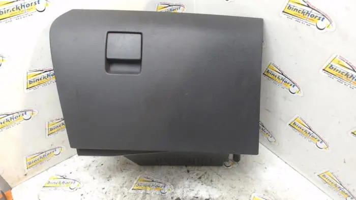 Glovebox Opel Astra