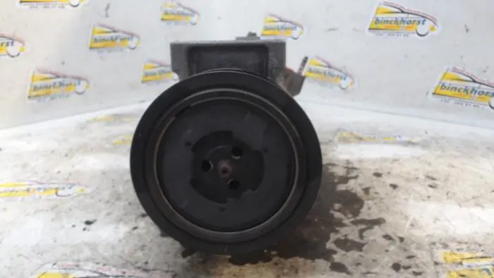 Air conditioning pump Peugeot 208