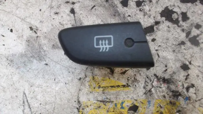 Rear window heating switch Citroen C1