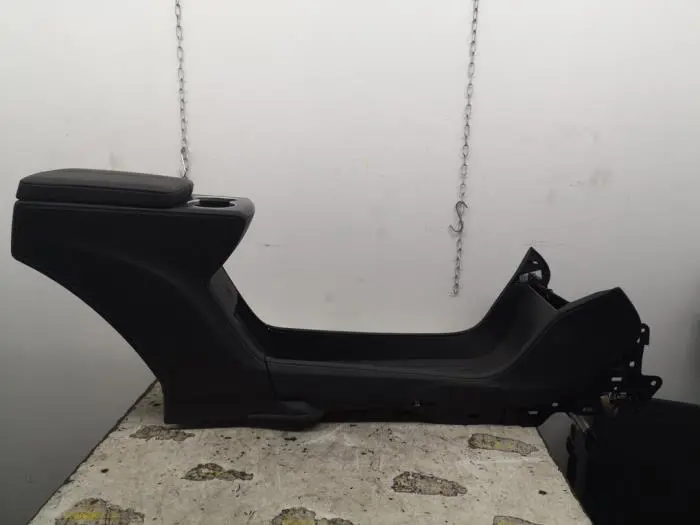 Middle console Tesla Model S