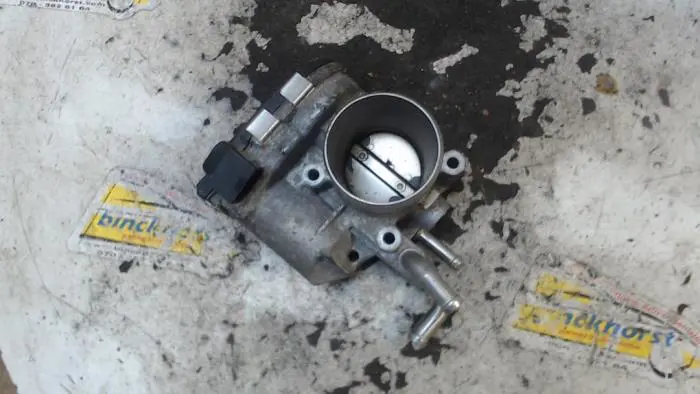 Throttle body Kia Rio