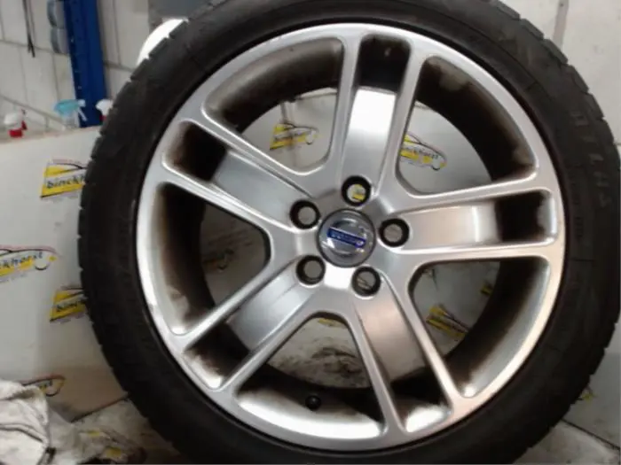 Wheel Volvo C30