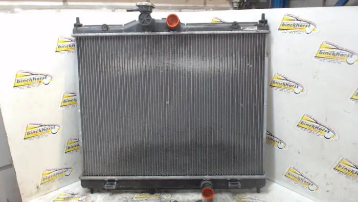 Radiateur Nissan NV200