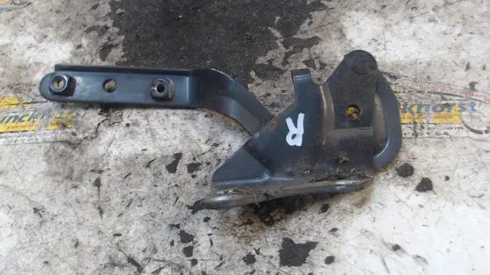 Bonnet Hinge Mercedes Vito