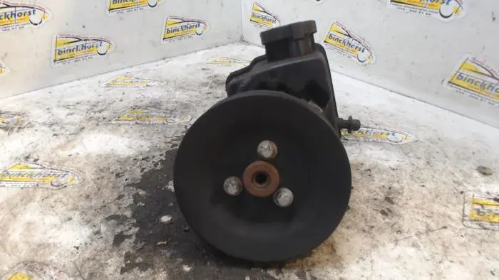 Power steering pump Mercedes Vito