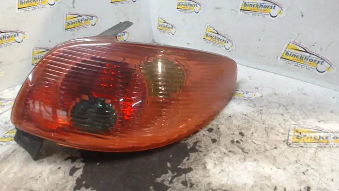 Taillight, right Peugeot 206