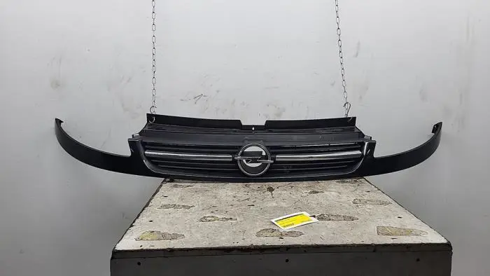 Grill Opel Vivaro