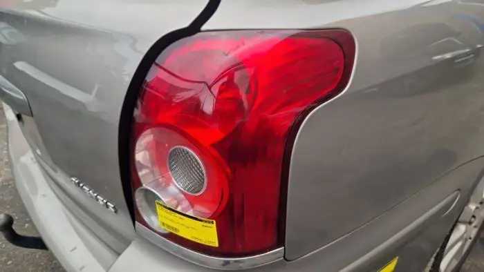 Taillight, right Toyota Avensis