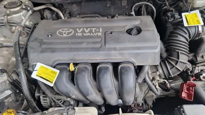 Motor Toyota Avensis