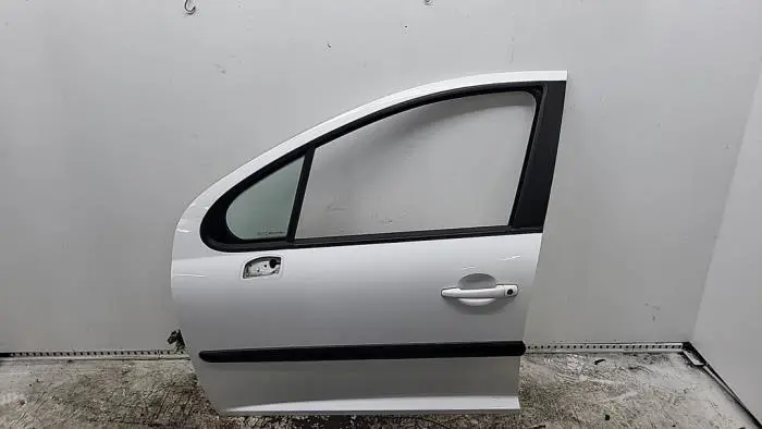 Door 4-door, front left Peugeot 207