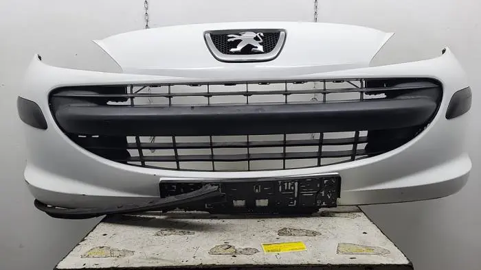 Front bumper Peugeot 207