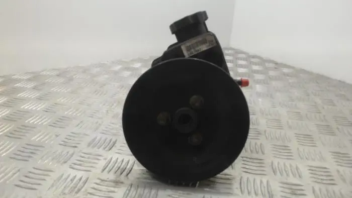 Power steering pump Mercedes Vito