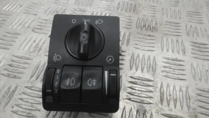 Light switch Opel Combo