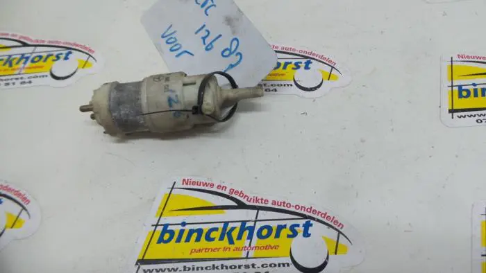 Windscreen washer pump Mercedes 200 - 500