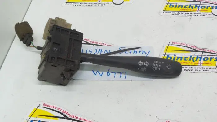 Indicator switch Nissan Sunny