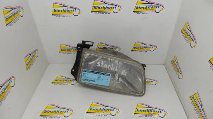 Headlight, right Toyota Starlet