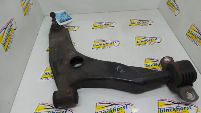 Front wishbone, right Mitsubishi Carisma