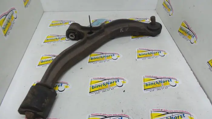 Front wishbone, right Chrysler Voyager