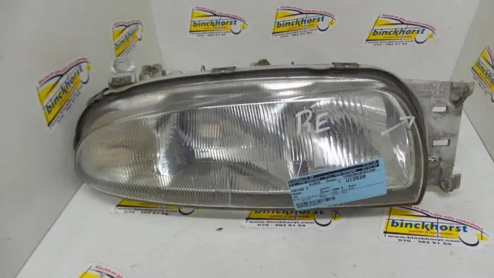 Headlight, right Mazda 121