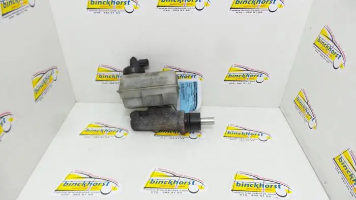 Master cylinder Renault Laguna