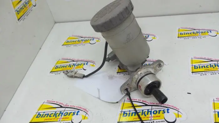 Master cylinder Suzuki Jimny