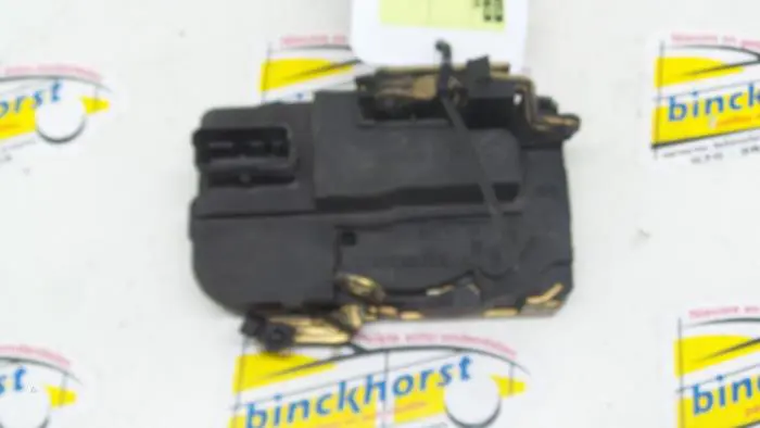 Front door lock mechanism 4-door, right Peugeot 206