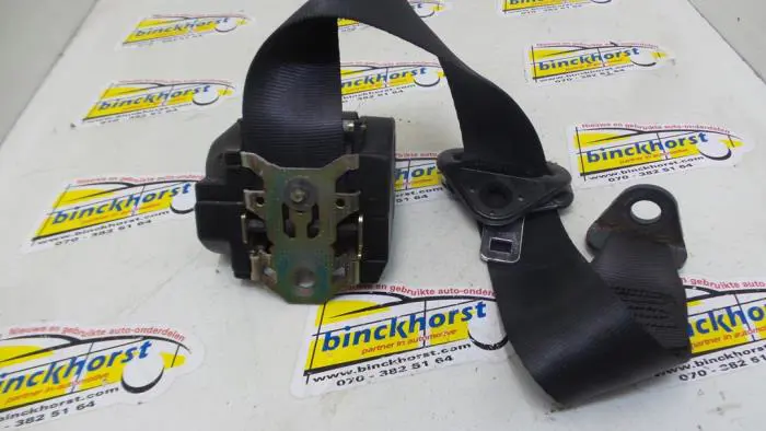 Rear seatbelt, right Peugeot 306